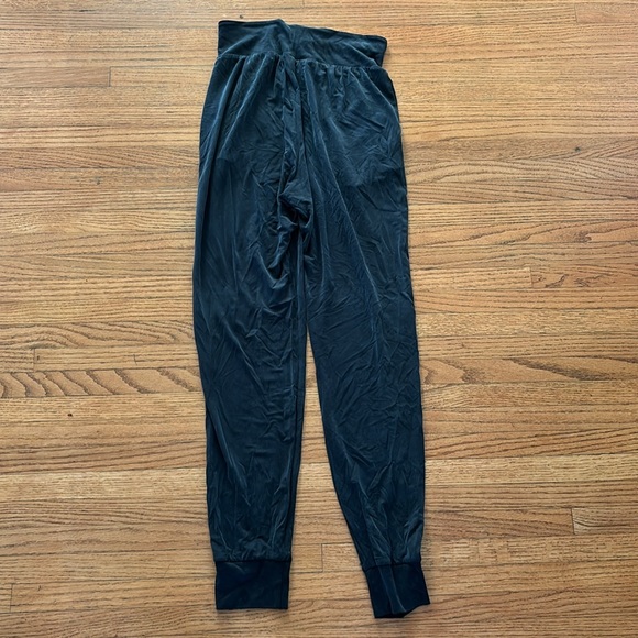 Commando Black Sweats - Picture 3 of 3